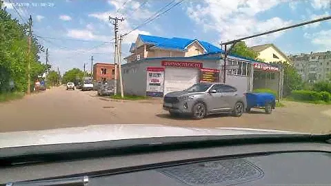 г. Ейск авторынок по ул. Красная. Покупка накидок  соломка на сидения.