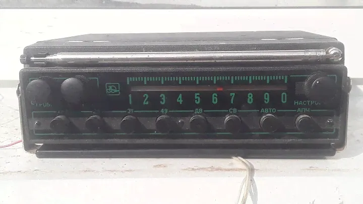 Радиоприемник Урал Авто-2. Обзор
