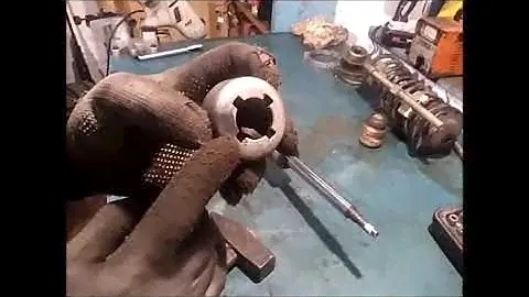 Славута ЗАЗ Славута. Ремонт амортизатора.