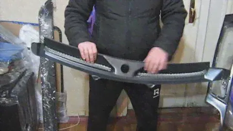 Воздухозаборник Таврия