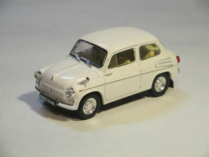 1:43 ЗАЗ 965Э Ялта, белый